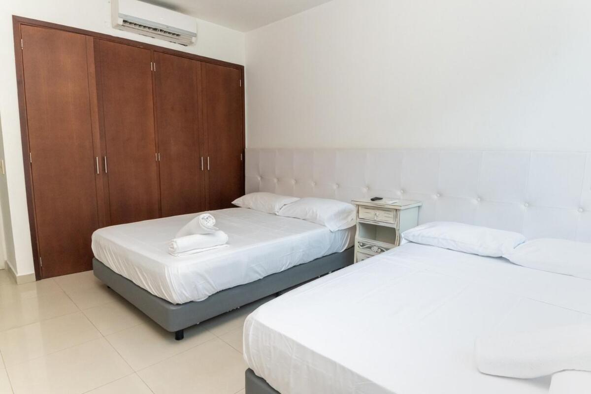 Spacious 2 Bedroom Beachfront Morros Vitri With Balcony Apartamento