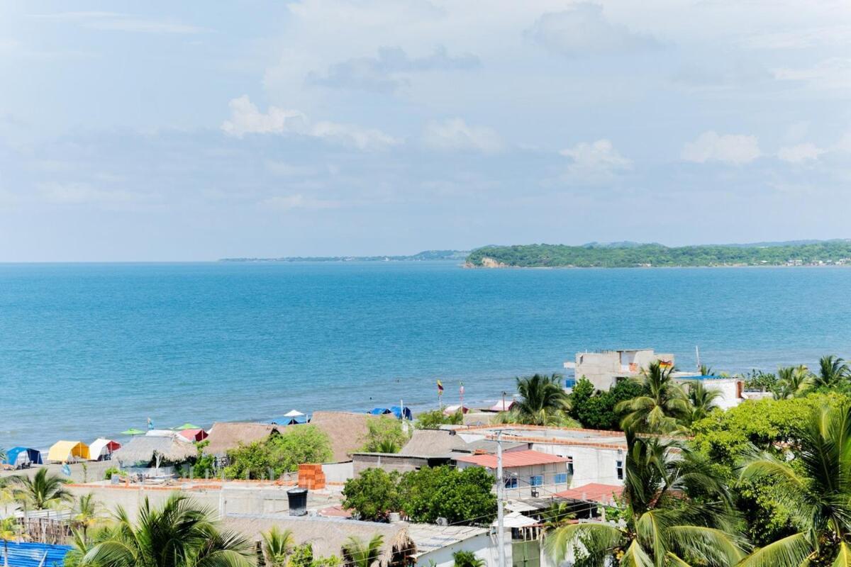 Spacious 2 Bedroom Beachfront Morros Vitri With Balcony Apartamento